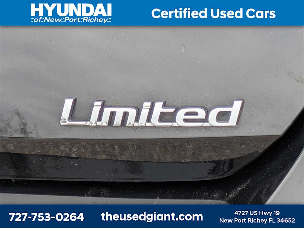 Thumbnail: 2022 Hyundai Elantra - 12