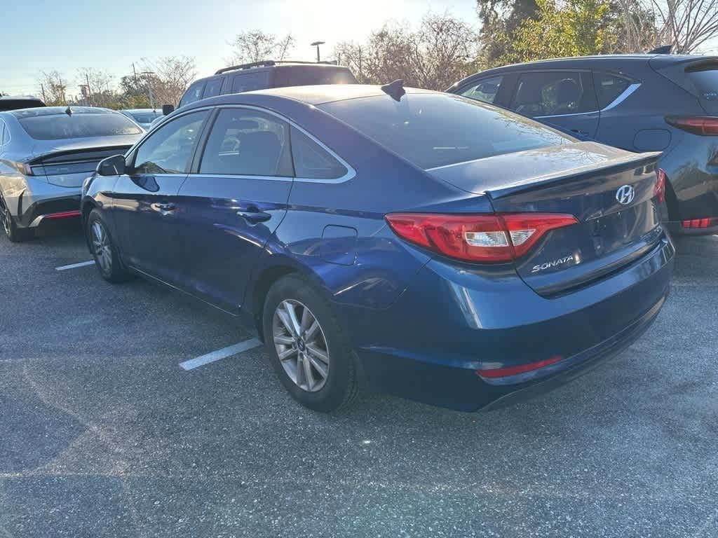 Thumbnail: 2015 Hyundai Sonata - 2