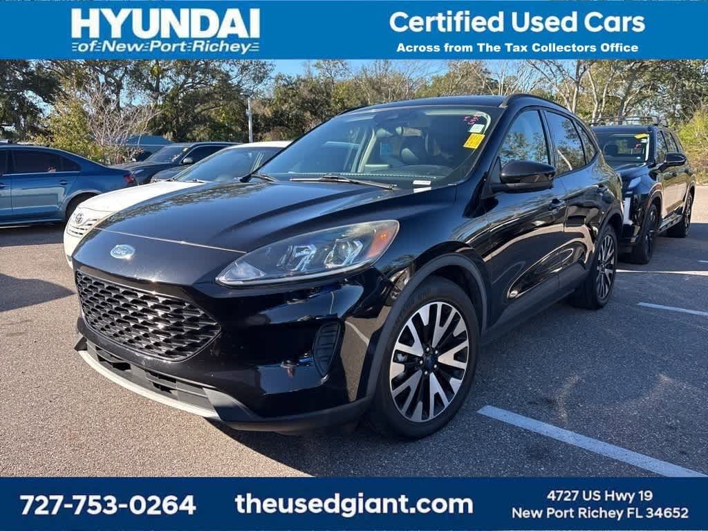 Thumbnail: 2020 Ford Escape - 1