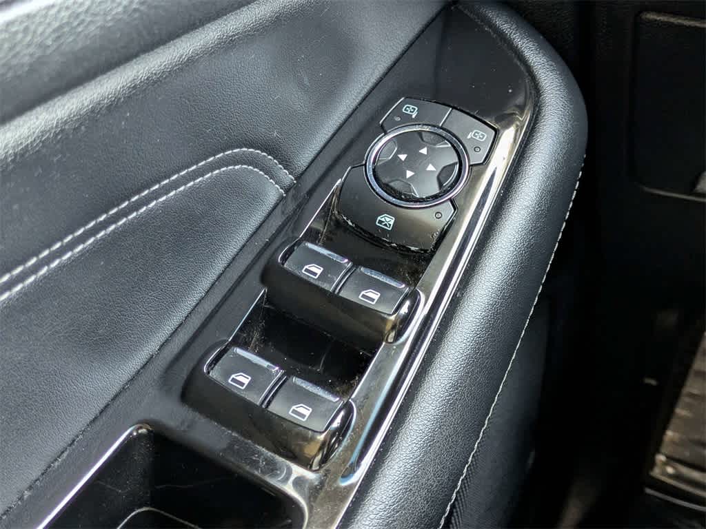 Thumbnail: 2020 Ford Edge - 38