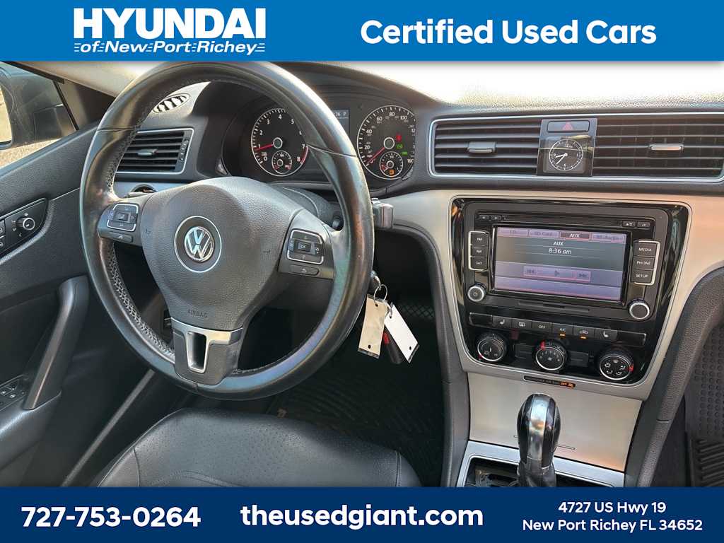 Thumbnail: 2013 Volkswagen Passat - 6