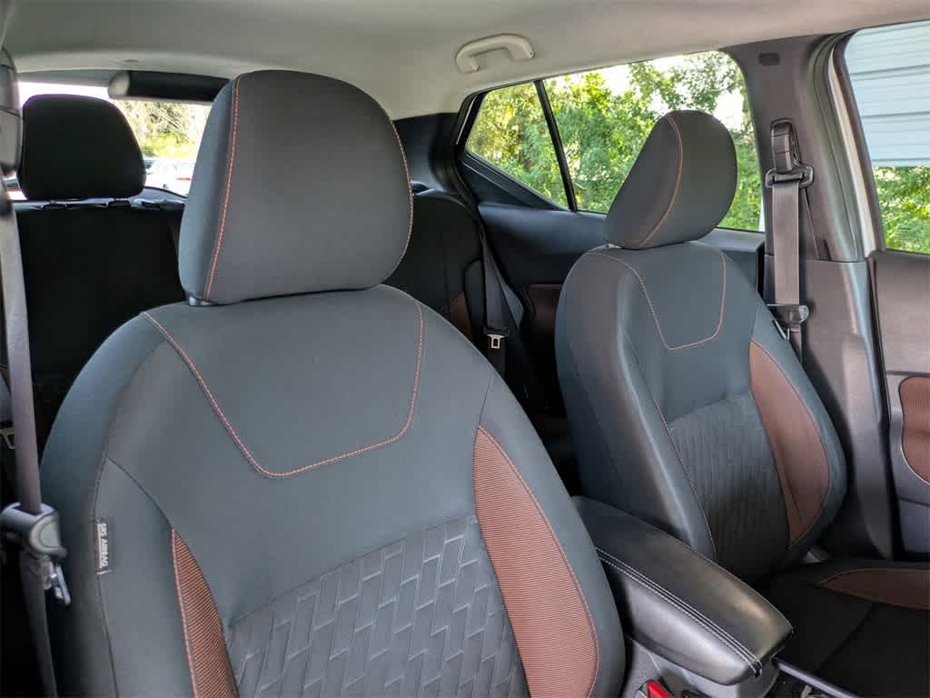 Thumbnail: 2021 Nissan Kicks - 6