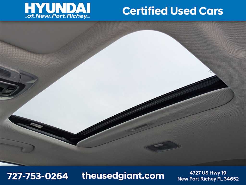 Thumbnail: 2022 Hyundai Elantra - 21