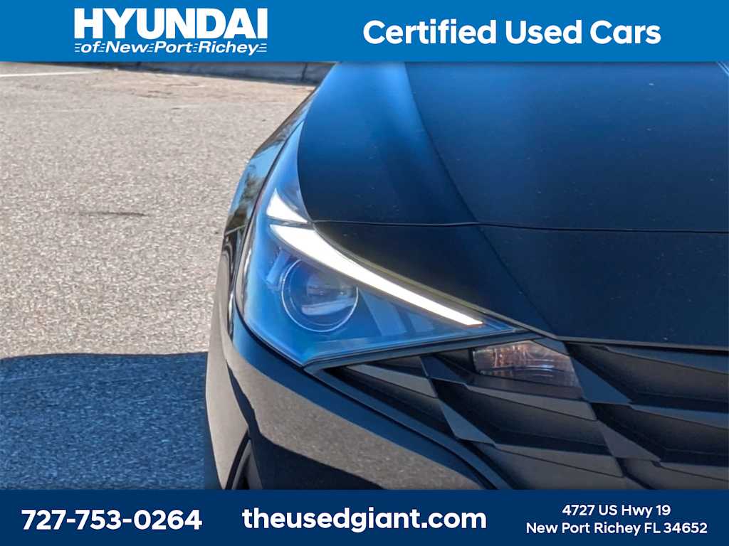 Thumbnail: 2023 Hyundai Elantra - 9