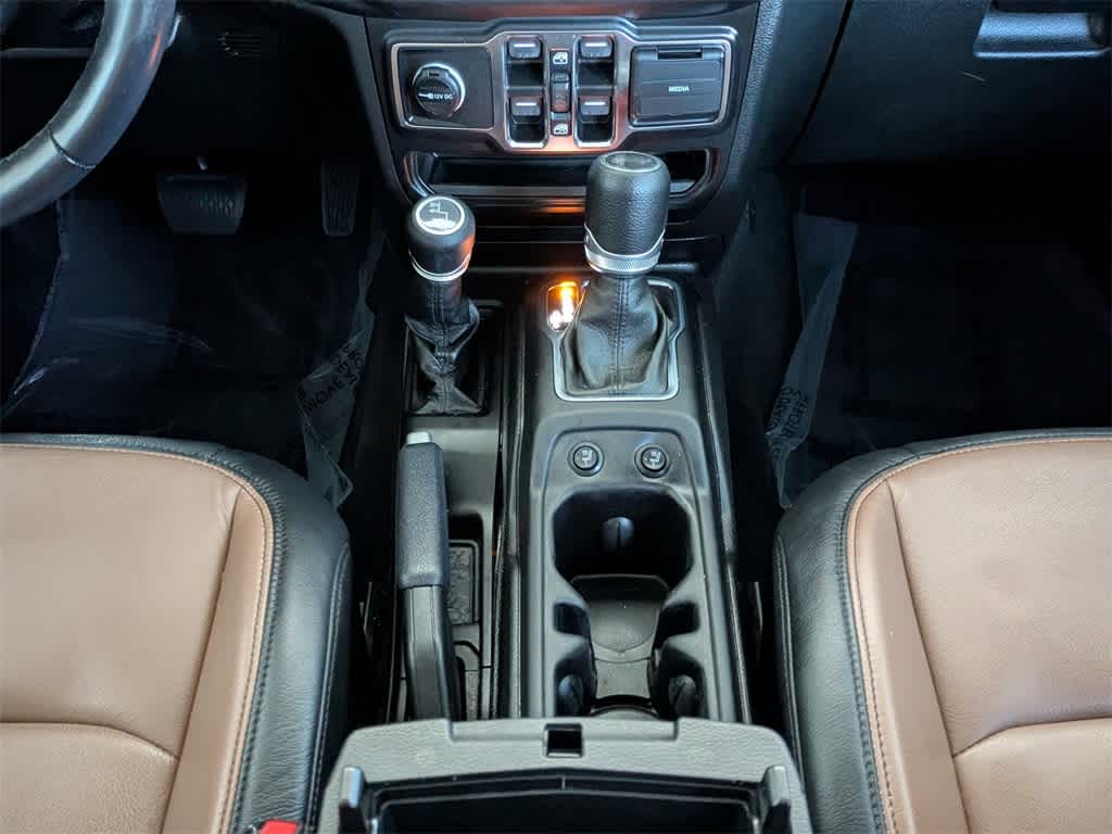 Thumbnail: 2021 Jeep Wrangler - 20