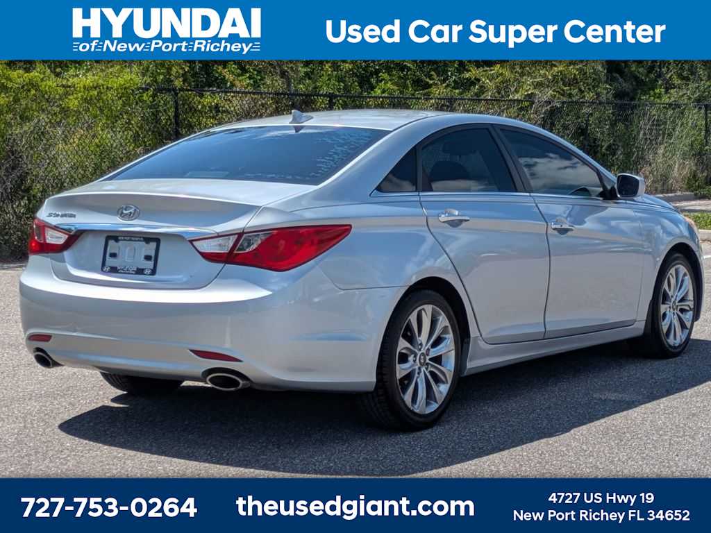 Thumbnail: 2013 Hyundai Sonata - 5