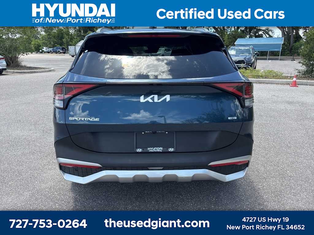2023 Kia Sportage EX 4
