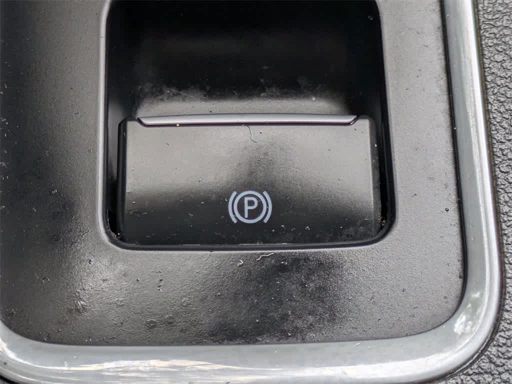 Thumbnail: 2018 Ford Escape - 32