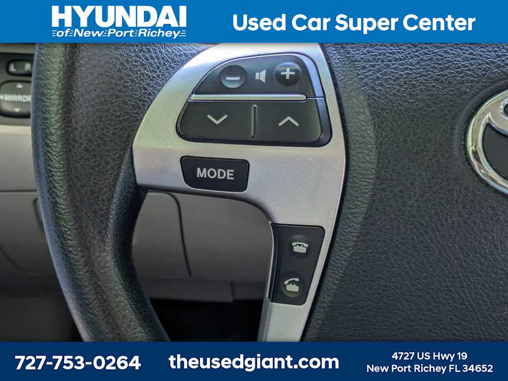 Thumbnail: 2012 Toyota Highlander - 33