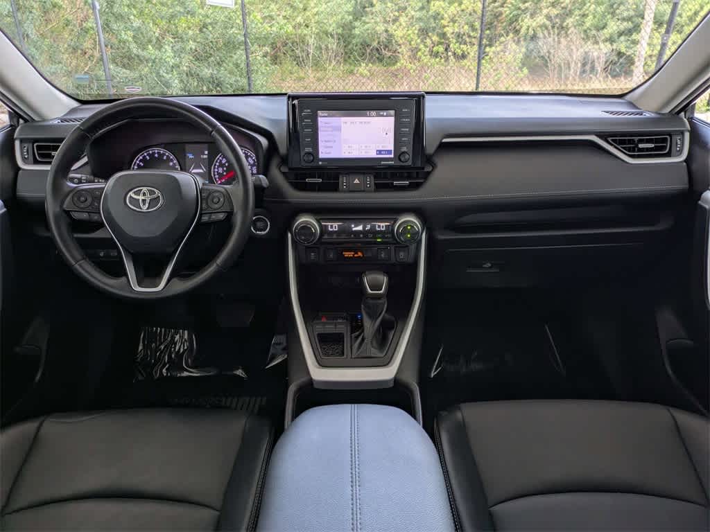 Thumbnail: 2022 Toyota RAV4 - 19