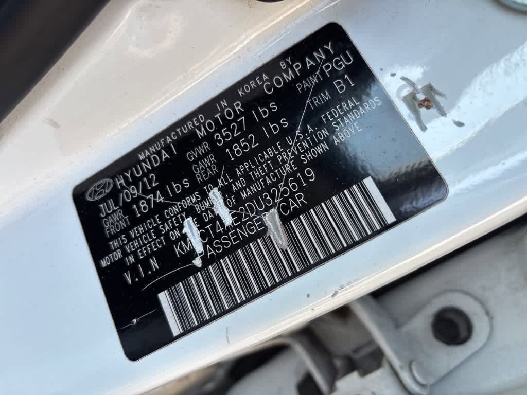 Thumbnail: 2013 Hyundai Accent - 11