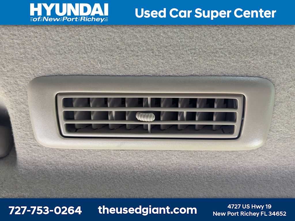 Thumbnail: 2011 Toyota Highlander - 17