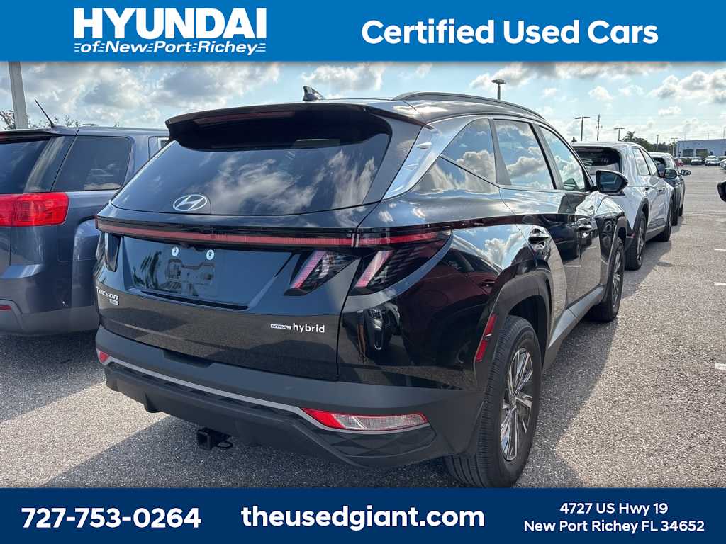 Thumbnail: 2022 Hyundai Tucson - 3