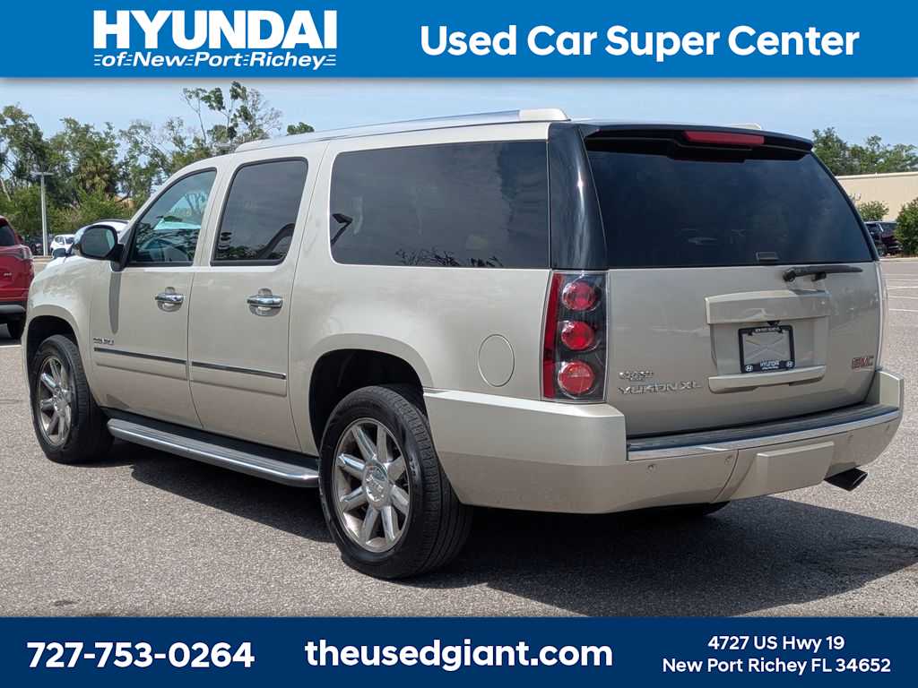 Thumbnail: 2013 GMC Yukon XL - 3
