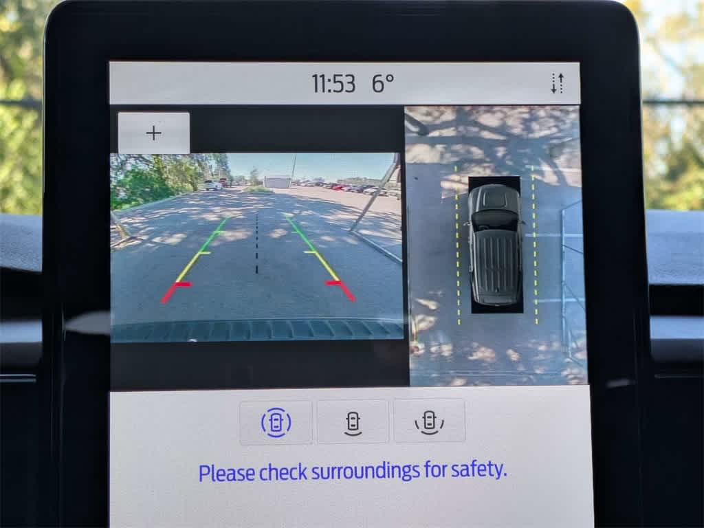 Thumbnail: 2021 Ford Explorer - 30