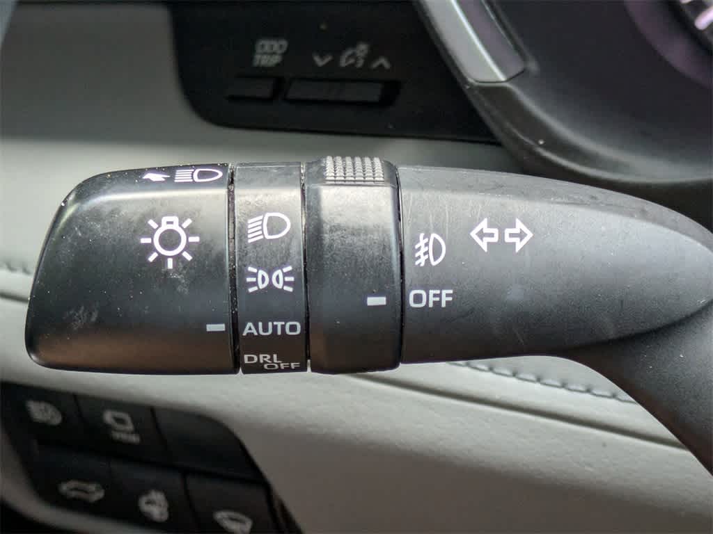 Thumbnail: 2022 Toyota Highlander - 40