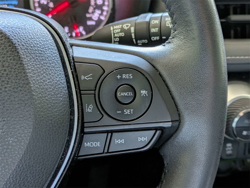 Thumbnail: 2022 Toyota RAV4 - 37