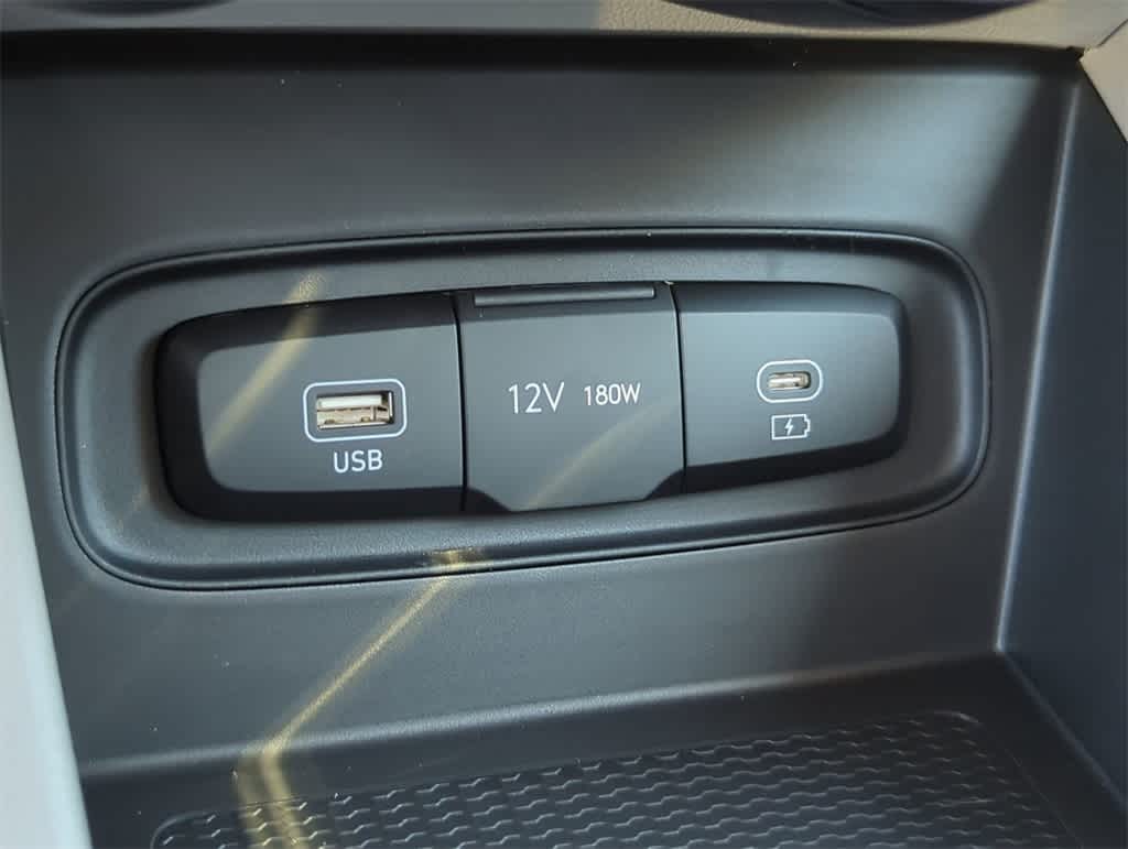 Thumbnail: 2025 Hyundai Venue - 31