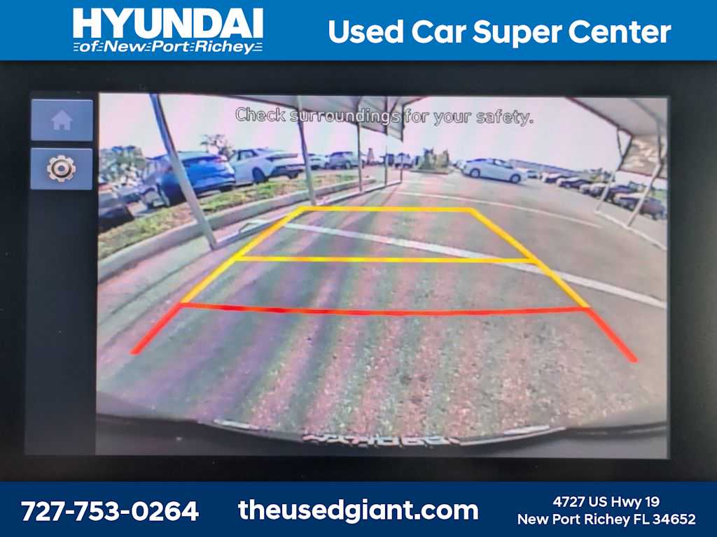 Thumbnail: 2023 Hyundai Venue - 21