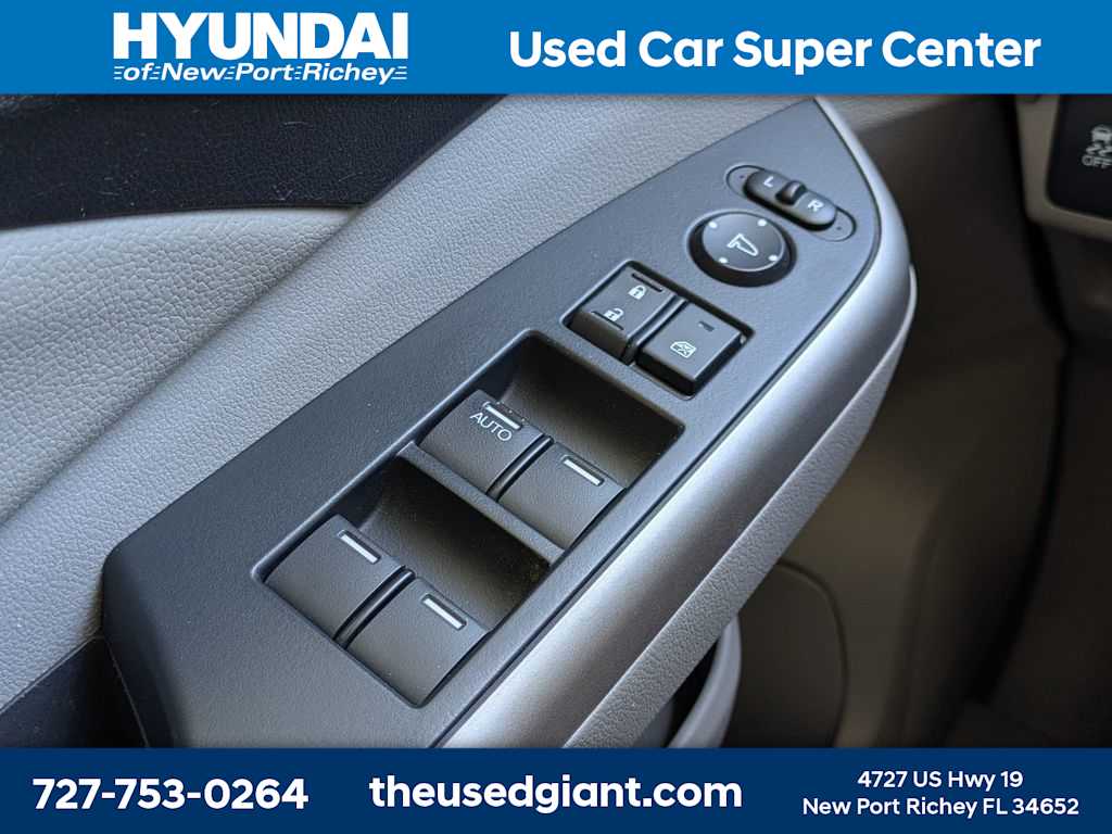 Thumbnail: 2013 Honda CR-V - 28