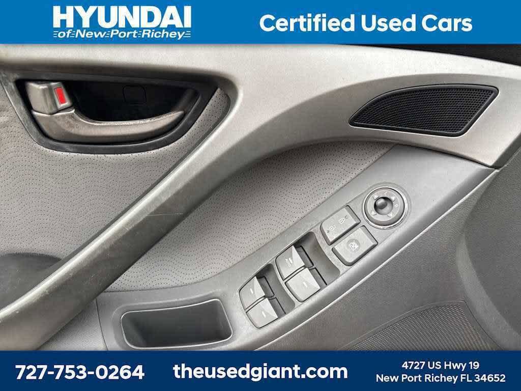Thumbnail: 2011 Hyundai Elantra - 9