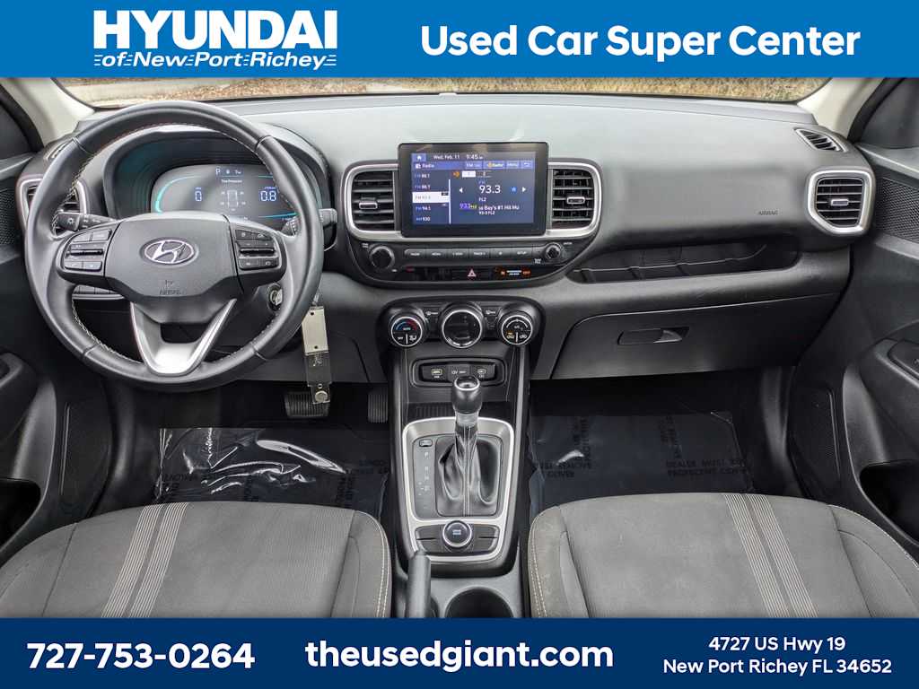Thumbnail: 2023 Hyundai Venue - 15