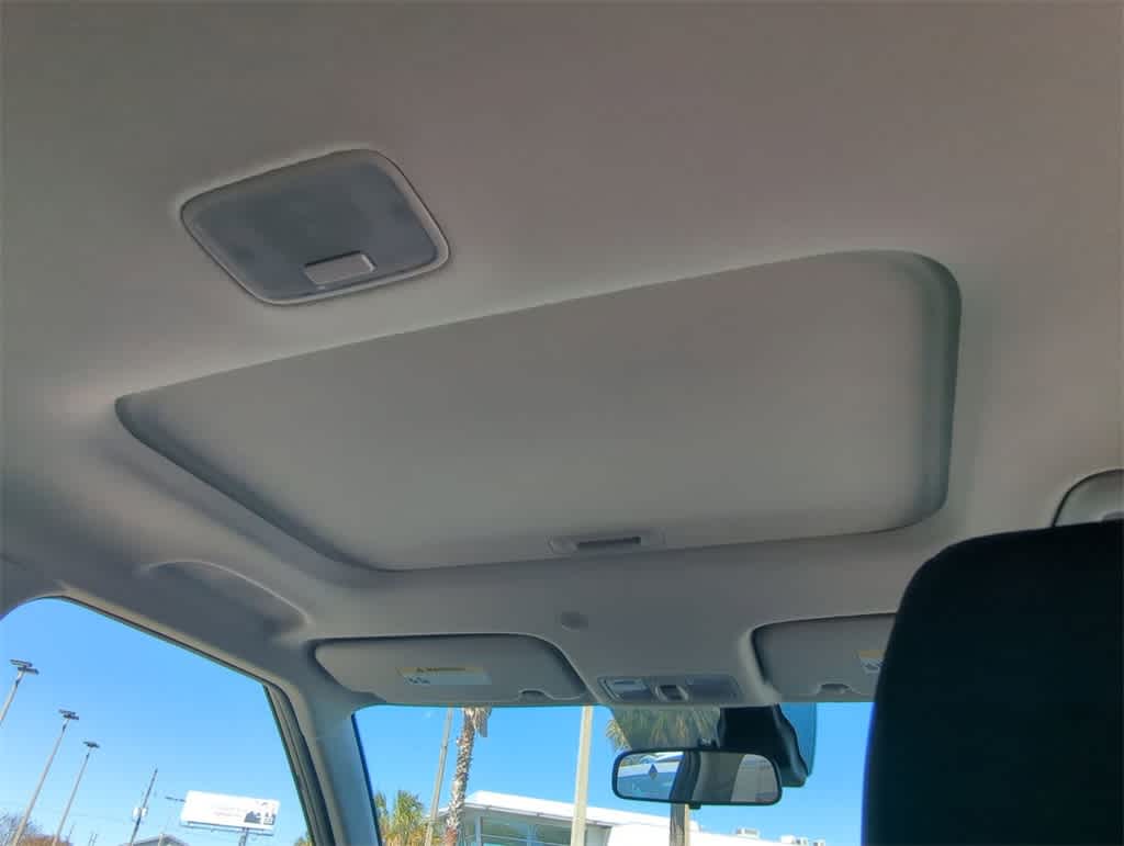 Thumbnail: 2025 Hyundai Venue - 21