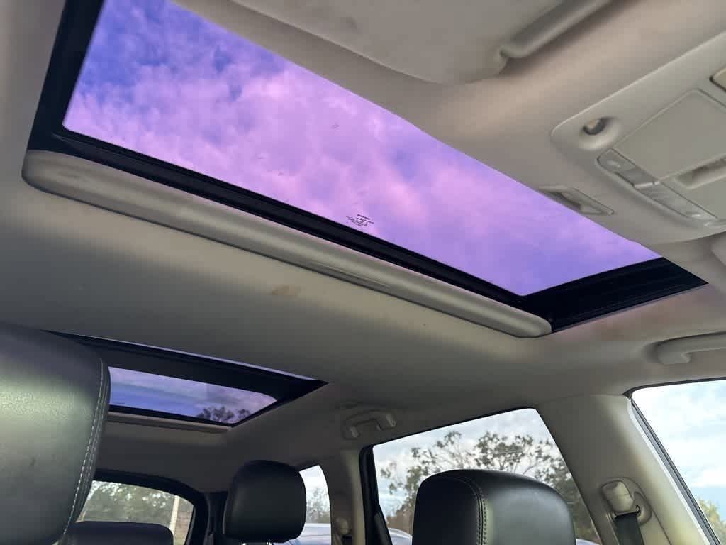 Thumbnail: 2015 Nissan Pathfinder - 9