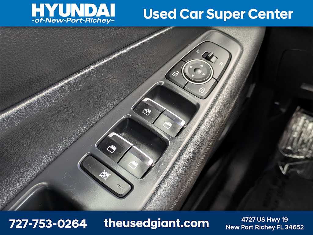 Thumbnail: 2020 Hyundai Santa Fe - 25