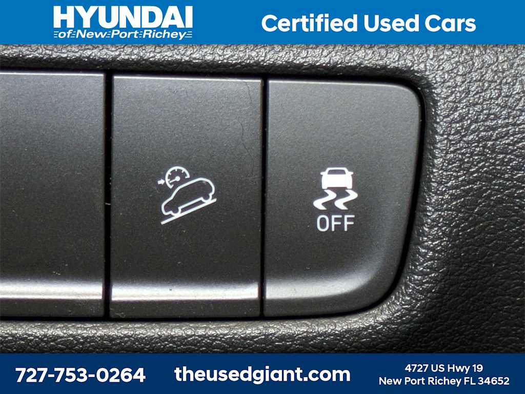 Thumbnail: 2022 Hyundai Kona - 25