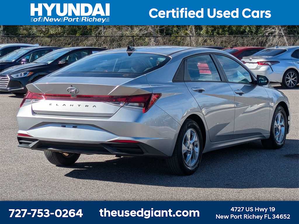 Thumbnail: 2021 Hyundai Elantra - 5