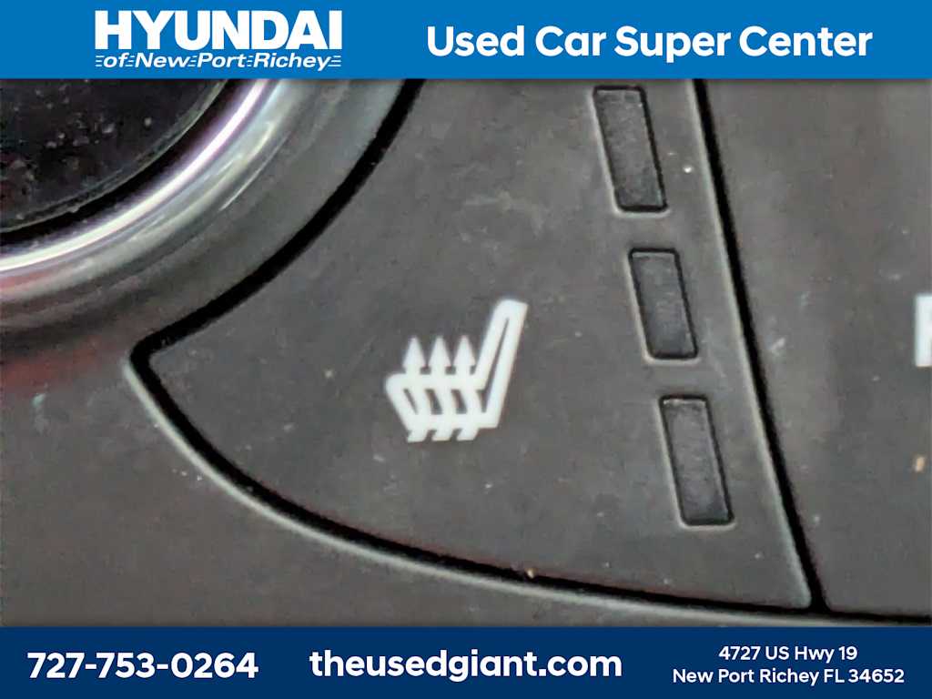 Thumbnail: 2020 Chevrolet Traverse - 31