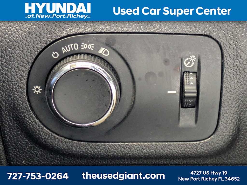 Thumbnail: 2018 Chevrolet Cruze - 25