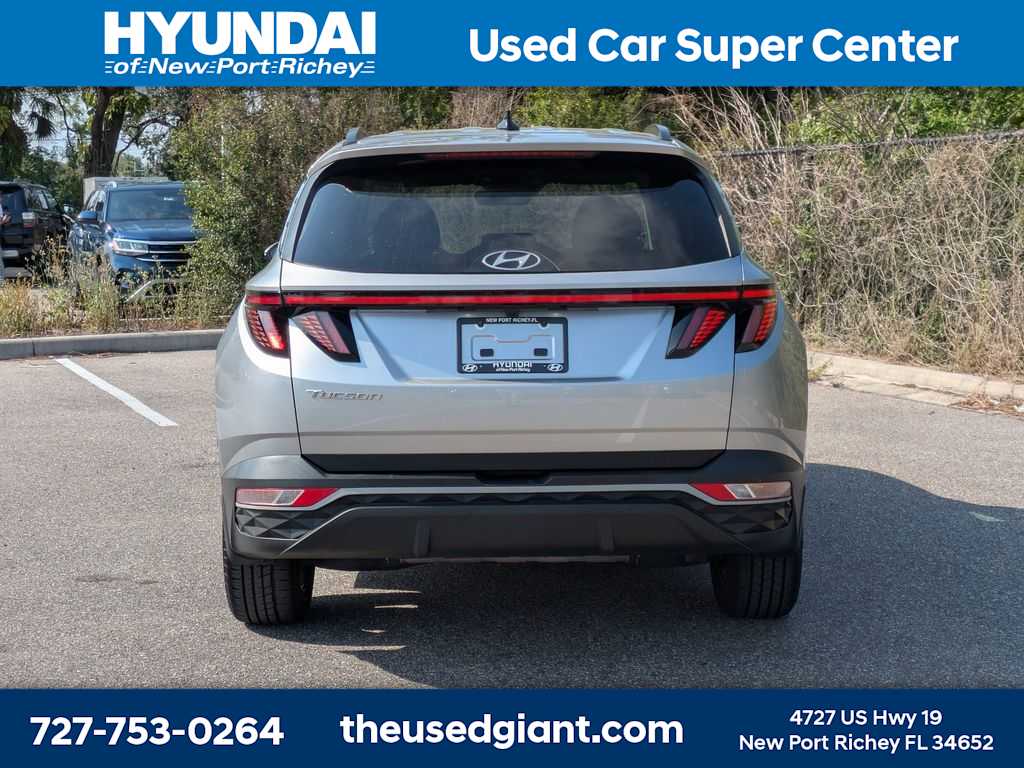 Thumbnail: 2022 Hyundai Tucson - 4