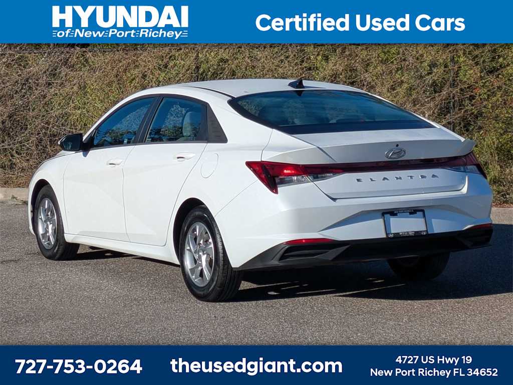 Thumbnail: 2021 Hyundai Elantra - 3