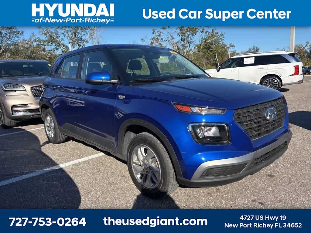 Thumbnail: 2022 Hyundai Venue - 4