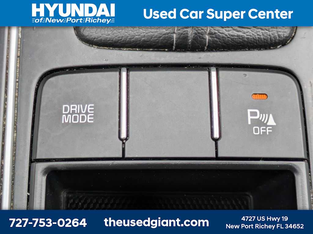 Thumbnail: 2017 Kia Sorento - 26