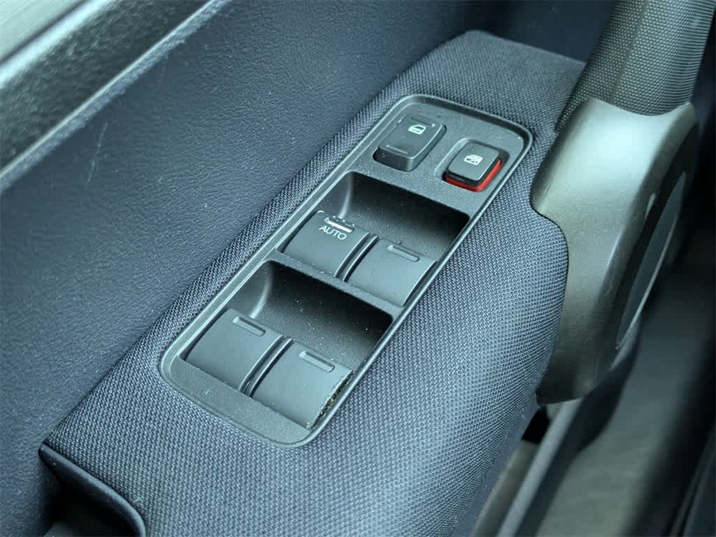 Thumbnail: 2011 Honda CR-V - 23