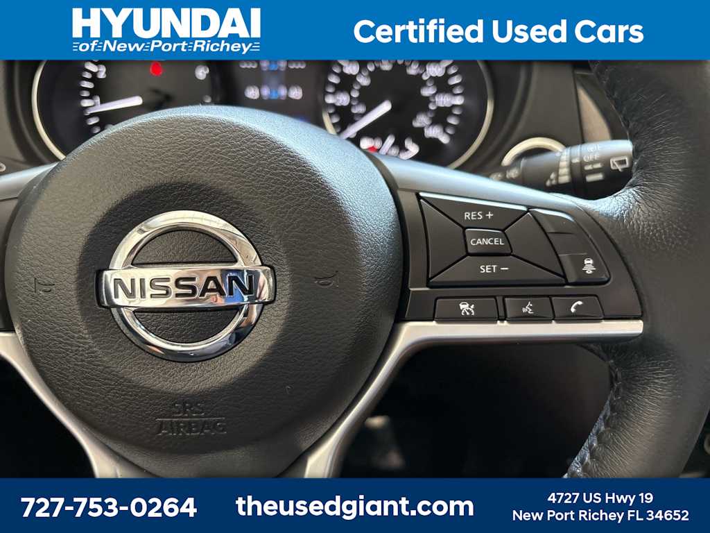 2018 Nissan Rogue SV 27