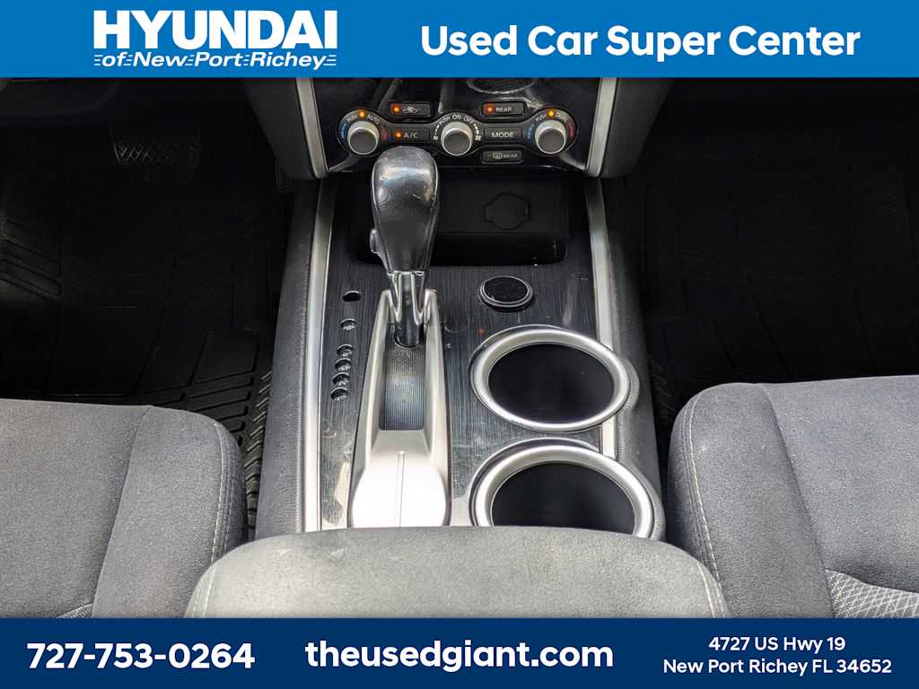 Thumbnail: 2015 Nissan Pathfinder - 23