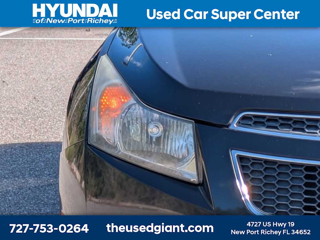 Thumbnail: 2011 Chevrolet Cruze - 9