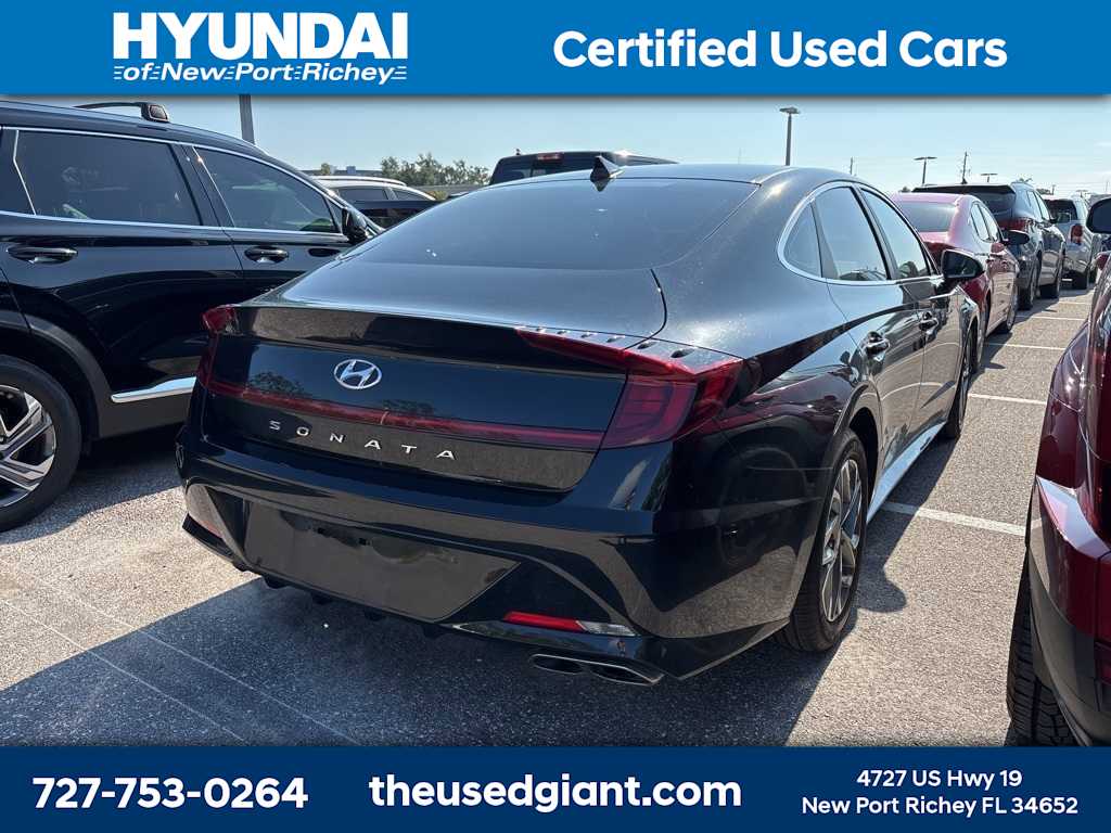 Thumbnail: 2023 Hyundai Sonata - 3