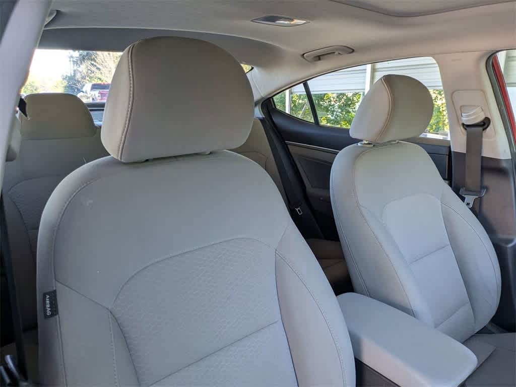 Thumbnail: 2020 Hyundai Elantra - 6