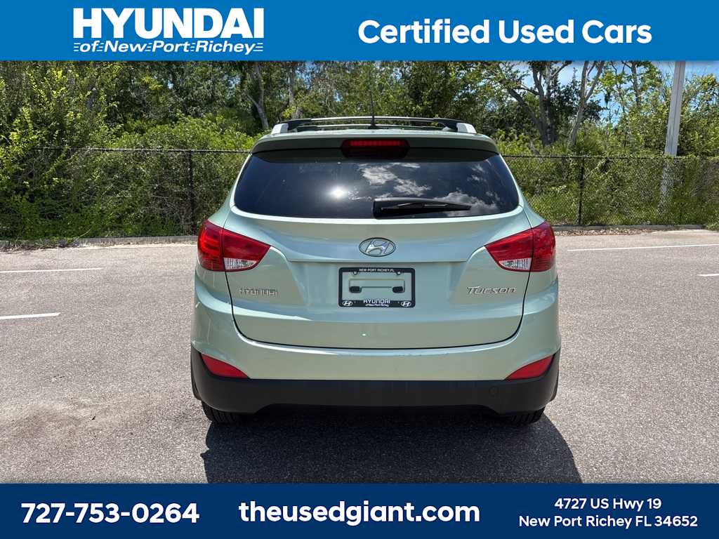 Thumbnail: 2012 Hyundai Tucson - 4