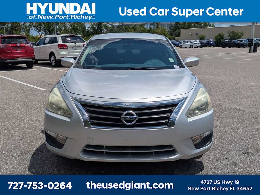 Thumbnail: 2014 Nissan Altima - 8