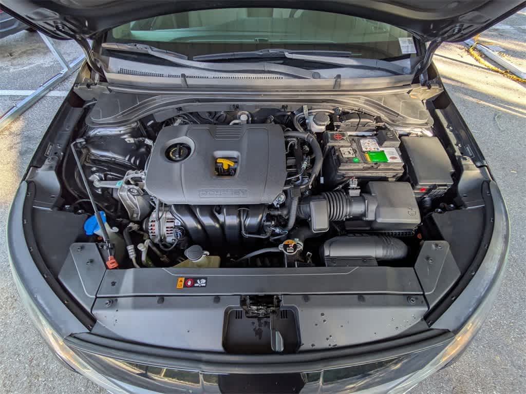 Thumbnail: 2020 Hyundai Elantra - 12