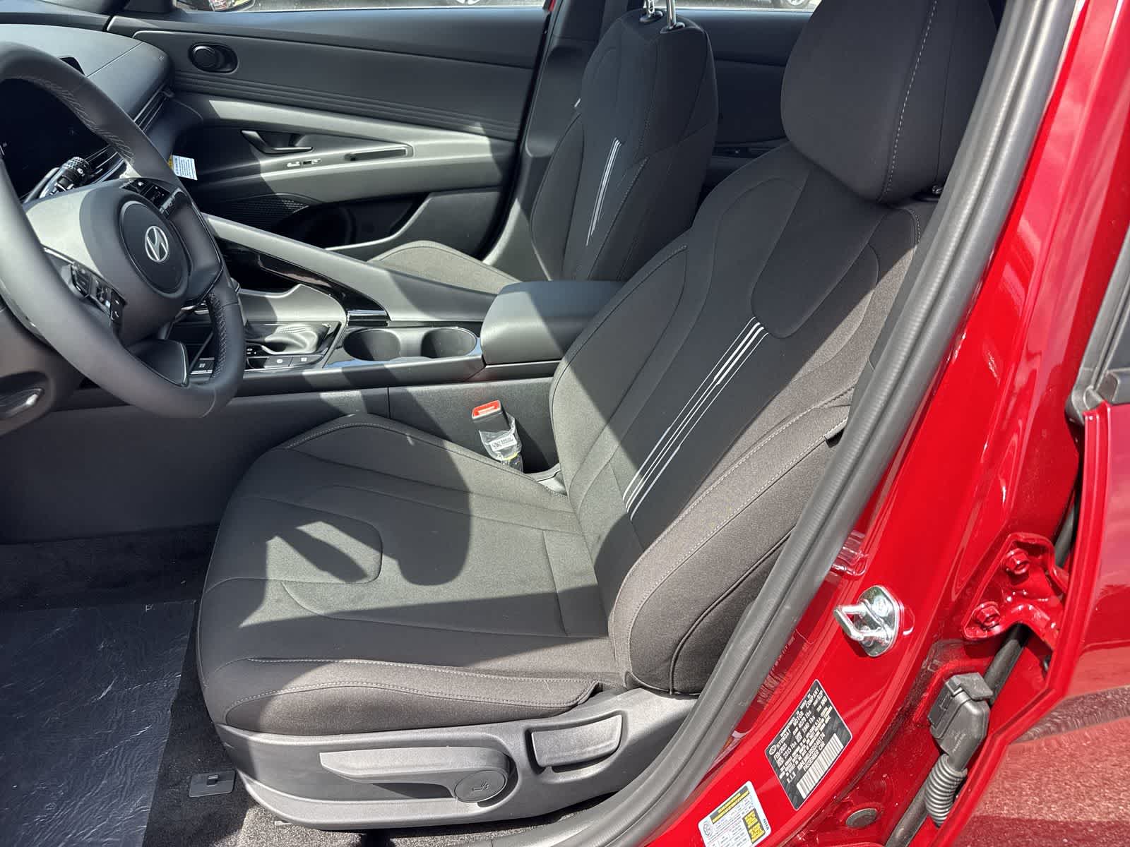 2025 Hyundai Elantra Sport 15