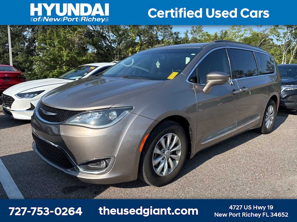 2017 Chrysler Pacifica Touring L -
                  New Port Richey, FL