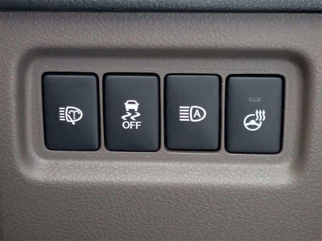 Thumbnail: 2021 Lexus GX - 34