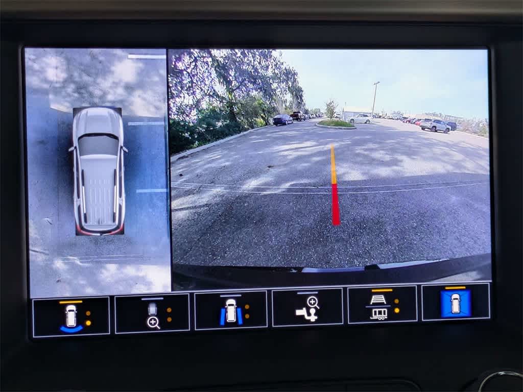 Thumbnail: 2023 GMC Acadia - 31